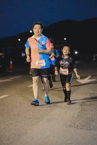 BIB: 9541, 9540
                            <button type="button" onclick="openModal(3396888)" class="btn btn-primary btn-sm float-right btn-popup" data-toggle="modal" data-target=".modal-high-quality">
                        <i class="fas fa-shopping-cart"></i> Add to Cart
                    </button>
                                            <button type="button" onclick="isThisMe(3396888, true)" class="btn btn-success btn-sm float-right btn-popup btn-isme hidden" data-toggle="tooltip" data-placement="bottom" title="นี่คือรูปของคุณใช่ไหม คลิกที่นี่เพื่อเอาเข้าอัลบั้ม">
                        <i class="fas fa-plus"></i> Add to album
                    </button>
                    <button type="button" onclick="isThisMe(3396888, false)" class="btn btn-warning btn-sm float-right btn-popup btn-isnotme hidden">
                        <i class="fas fa-ban"></i> Remove from album
                    </button>